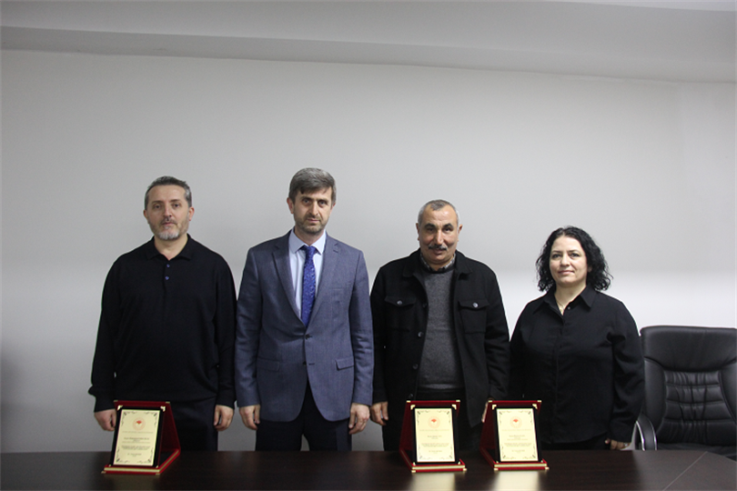 Emekli Personelemize Plaket Töreni 