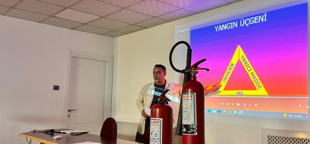 Kurumumuzda Temel Yangın Eğitimi ve Deprem Tatbikatı Yapıldı.