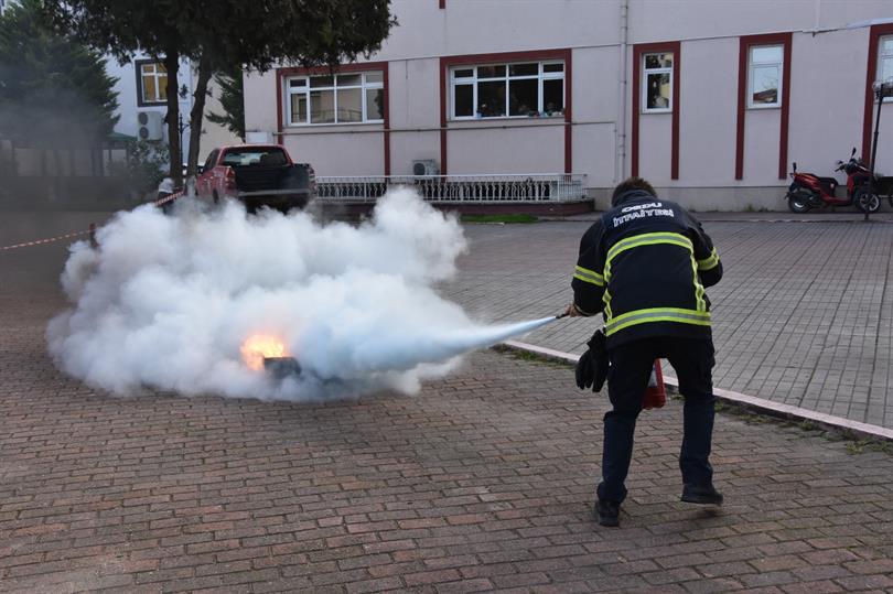 Ordu Büyükşehir Belediyesi İtfaiye Müdürlüğü Personeli tarafından yangın eğitimi verilidi